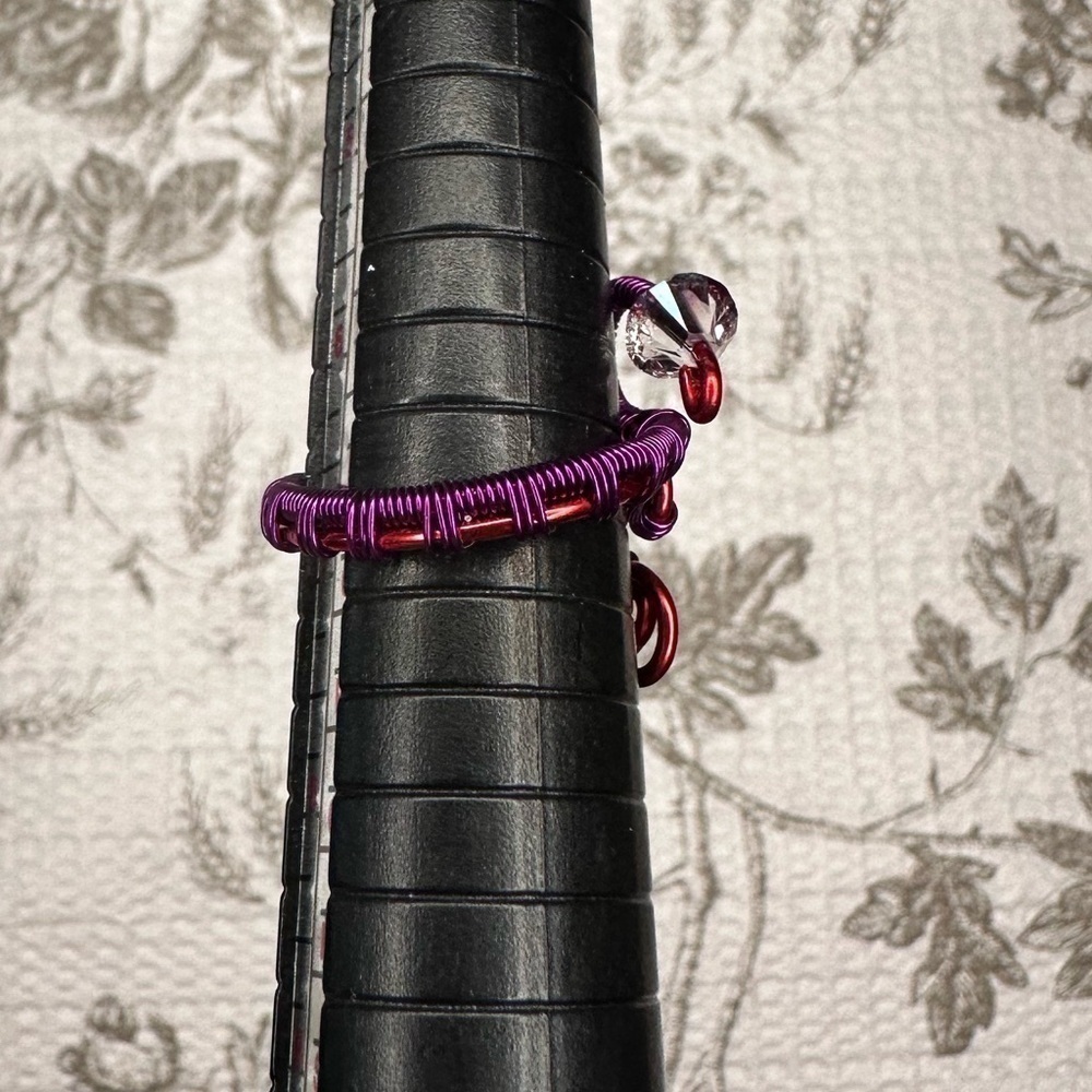 Adjustable wire wrap ring red and purple  Handmade - Picture 7 of 9